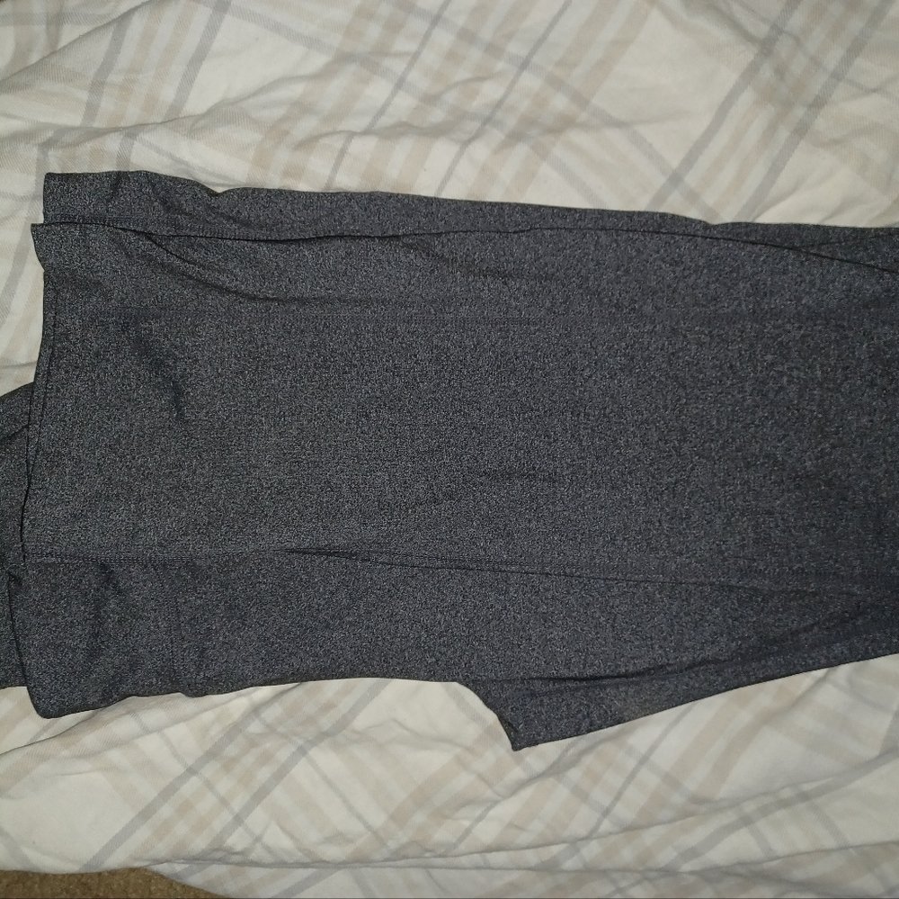 Straight leg yoga pants